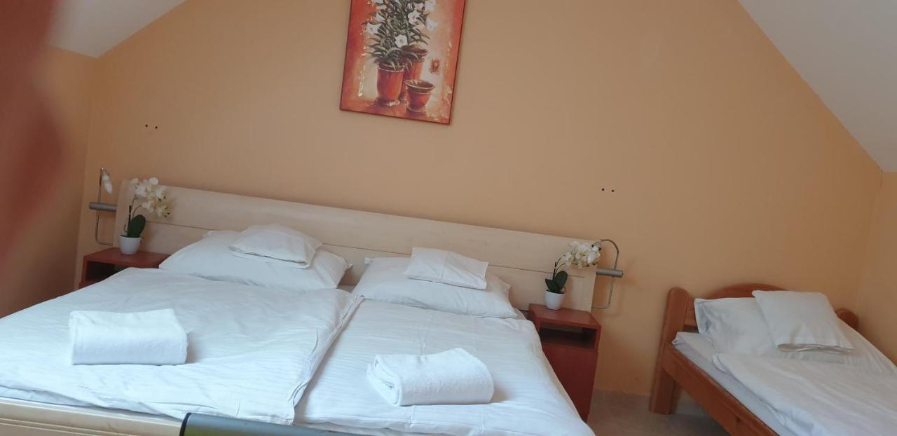 Magnólia apartman Hajdúszoboszló Zewnętrze zdjęcie